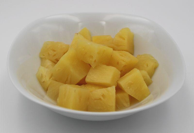 Pezzetti di ananas bio in scatola, peso netto 3 kg, peso di drenaggio 1,55 kg, (Disponibile di nuovo circa a fine maggio)